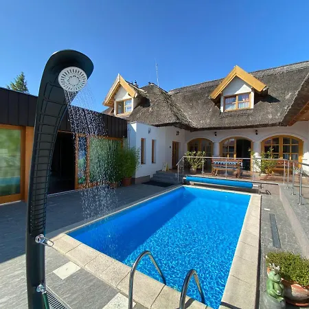 Maison d'hôtes Rigotanya Relax & Wellness Panzio Buekfuerdo Bük