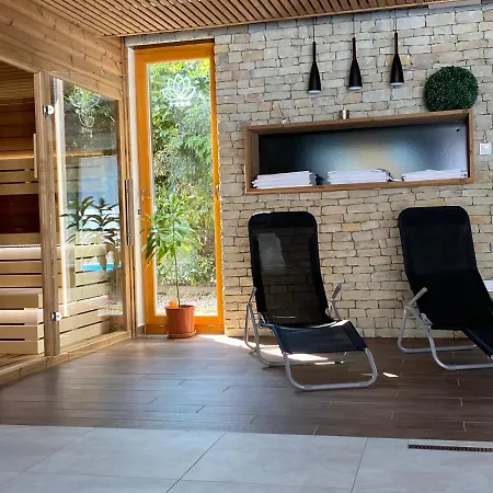 Maison d'hôtes Rigotanya Relax & Wellness Panzio Buekfuerdo