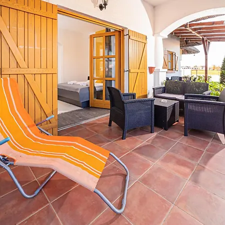 Guest house Rigotanya Relax & Wellness Panzio Buekfuerdo 3*