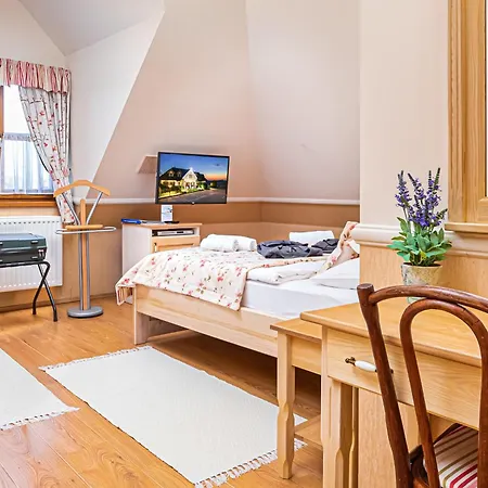 Rigotanya Relax & Wellness Panzio Buekfuerdo Maison d'hôtes