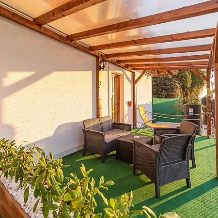 Maison d'hôtes Rigotanya Relax & Wellness Panzio Buekfuerdo
