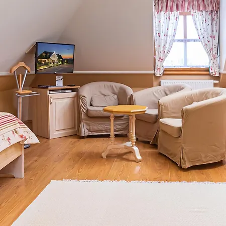 Maison d'hôtes Rigotanya Relax & Wellness Panzio Buekfuerdo Bük