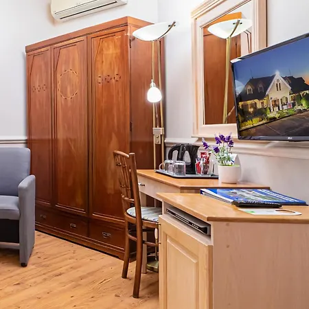 Guest house Rigotanya Relax & Wellness Panzio Buekfuerdo 4*