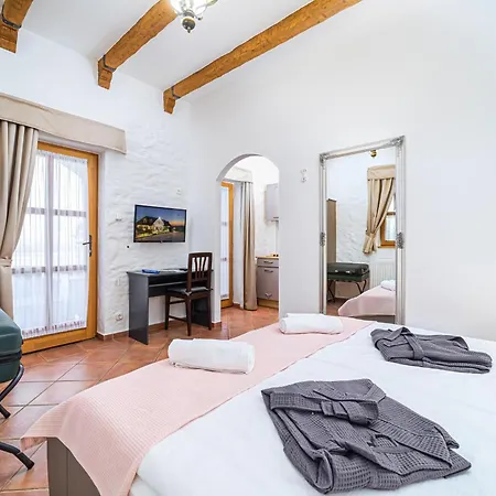 Maison d'hôtes Rigotanya Relax & Wellness Panzio Buekfuerdo Bük