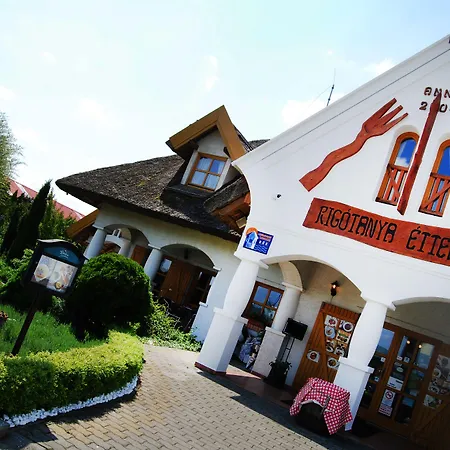 Affittacamere Rigotanya Relax & Wellness Panzio Buekfuerdo 4*